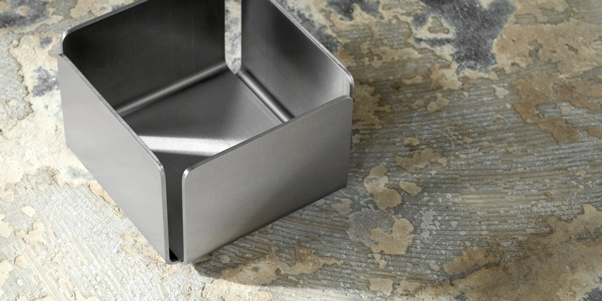 Recast Bowl i rustfrit stål – når restmateriale får nyt liv