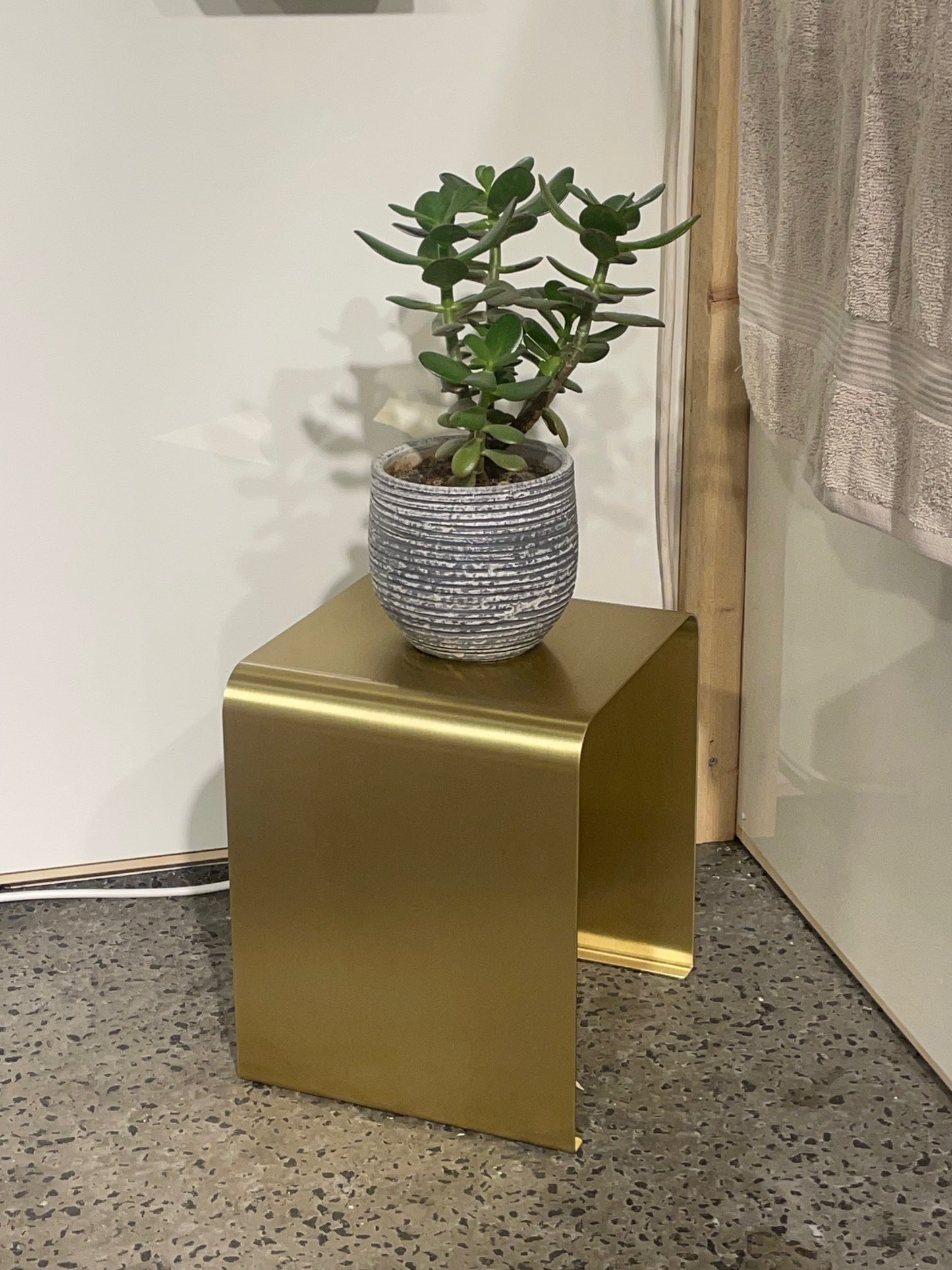 Plant stand, brushed brass