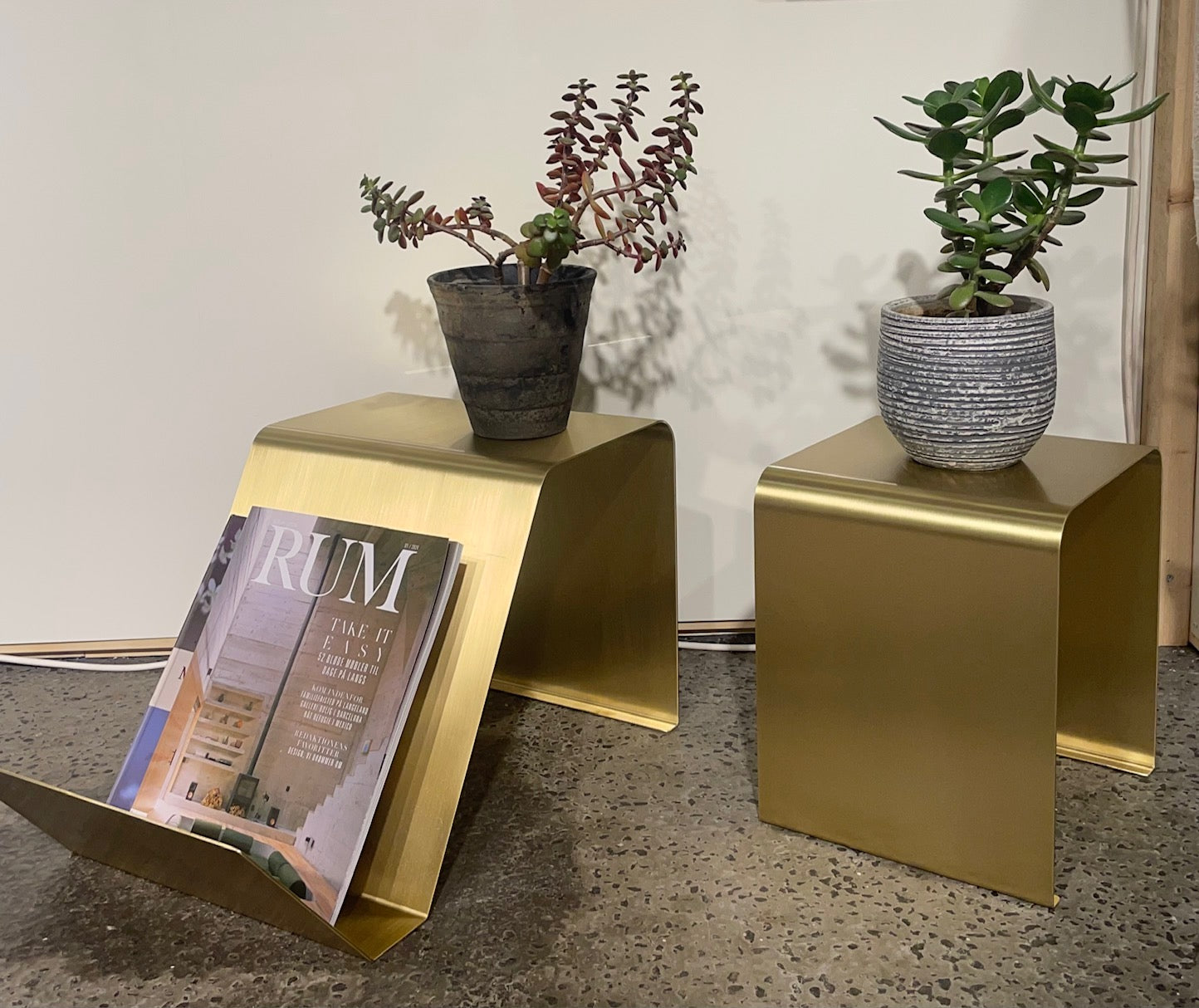 Plant stand, brushed brass